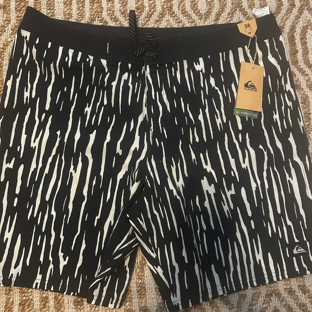 Quiksilver Men's Zebra Pattern Swim Shorts